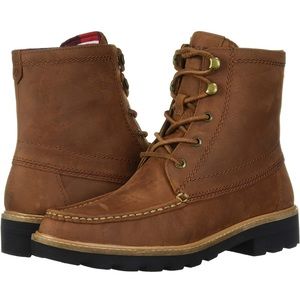 Sperry Women's Authentic Original Lug Boot 👢